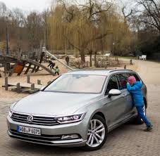 Wir sind den neuen vw passat alltrack (auf basis des neuen vw passat b8) gefahren. Familienauto Neuer Vw Passat Will Ein Premiumkombi Sein Bilder Fotos Welt