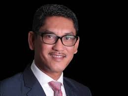 Ketua polis perak, datuk razarudin husain berkata, pihaknya menahan suspek bagi menjalankan siasatan lanjut berhubung. Siasat Dakwaan Exco Komplot Jatuhkan Mb Perak