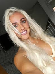 DAISY MAE (@daisy.ackerman) • Instagram photos and videos