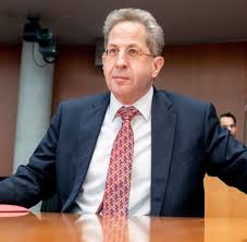 Eine brille, wie sie maaßen trägt, kaufen bei mir chemiker ebenso wie studenten oder lastwagenfahrer. Hans Georg Maassen Verlasst Anwaltskanzlei Hocker Wegen Afd Klage Welt