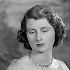 A Madame Yevonde portrait of Lady Daphne Finch-Hatton