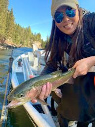 PNW Gal On The Fly – Thoughts | Reviews | Adventures