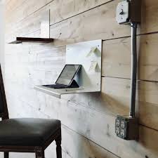 In an environment to furnish, at home as well as in an office or a shop, if there is a need to organize, display or store objects or books and you have a wall completely empty. Promoter Wall Mounted Desk Rustica