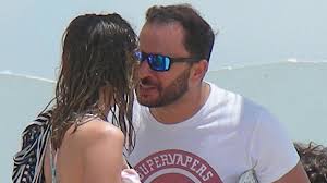 En relación a esta última pareja, el sobrino de maría del monte no esta pasando por su mejor momento con la que fuera o aún es su novia, candela, sobre todo desde que él se ha enterado de que está nominado. Salvame Los Audios Que Destapan La Infidelidad De Antonio Tejado