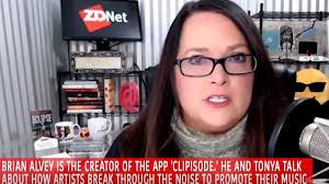 Social marketing secrets: Going from nobody to noticed