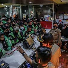 In marina bay, your phone is responsible for. Bts Meal Frenzy Forces Some Mcdonald S Outlets In Indonesia To Close The New York Times