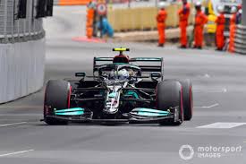 The finnish driver finished almost 21 seconds ahead of second placed lewis kevin magnussen (haas) moved up a place to take sixth as his teammate romain grosjean retired on lap 29 due to an improperly fastened left front wheel nut. Mercedes Has Not Yet Managed To Remove Bottas Tire Ruetir