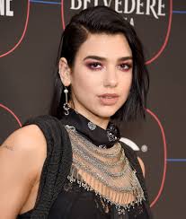 But one hair trend from that decade has made a major comeback in 2020. Dua Lipa Bob Dua Lipa Hair Looks Stylebistro
