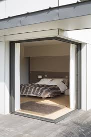 Bloc Coulissant Galandage D Angle An Aluminium D Initial C Photo Xavier Boymond Fenetres D Angle Maison Deco Maison Interieur