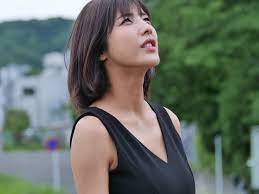 日本第一美臀「渡邊萬美」主演情慾電影《讓我聽見你的聲音》，近5 分鐘床戲展露豐滿好身材！ | GQ Taiwan