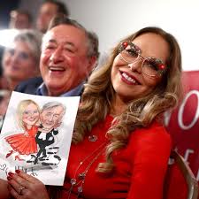 Basta, e la figlia ha rincarato la dose. Ornella Muti Beim Wiener Opernball Ich Danke Lindsey Vonn Der Spiegel