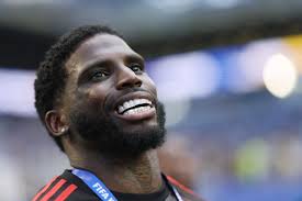 Tyreek Hill says in rehab video he is trying to regain power in his left leg