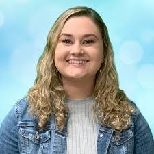 Molly Mudd's Instagram, Twitter & Facebook