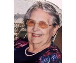 Iris Albert's Instagram, Twitter & Facebook