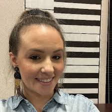 Anna Minder's Instagram, Twitter & Facebook