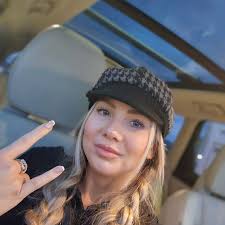 Girls night out (part 2) backstage was epic! Thank you Corey!  💕@loservilletour @limpbizkit @cdogg22 @adrienskyeofficial  @officialalexandradanielle @alexandradmusic @selinacb1 @mamasweetpea  @jimmyreidmusic #greggs #jessicaandmegan (Greg, Jessica ...