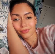 Hit up your local H&R Block to apply for the Emerald Advance Loan and watch  your holiday worries melt away! #hrblockpartner #advanceloan #parenttok  #holidayszn #holidayhacks