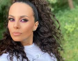 Михаил галустьян и потап и настя каменских григорий лепс и тимати. Kamenskih Vsled Za Sedokovoj Pokazala Massivnye Bedra V Kupalnike Na Shnurovke