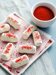 35 Festive No Bake Christmas Cookie Recipes That Don T Require An Oven Christmas Baking Cookies Baking Recipes Cookies No Bake Cookies