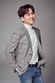 김수찬 / 사진=서울경제스타 db가수 김수찬이 소속사 뮤직k엔터테인먼트(이하 뮤직k)와 정산 문제로 갈등을 빚고 있다고 밝혔다. ê¹€ìˆ˜ì°¬ ë¯¸ìŠ¤í„°íŠ¸ë¡¯ ì¶œì—° í™•ì • ì œ2ì˜ ë‚¨ì§„ ë…¸ë¦°ë‹¤