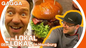 Please look away for a moment!" 😅😳🍔 Mike is afraid of the BÄHM BURGER!