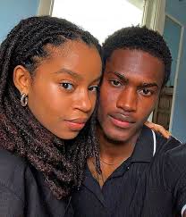 Love between dogs in Dogspotting Society