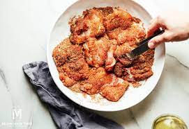 Their easy prep makes for these grilled boneless chicken thighs, i made a simple marinade with paprika, garlic, salt, pepper i used skinless chicken thighs. Oven Baked Boneless Skinless Chicken Thighs Recipe Step Two Coat Chicken Thighs Chicken Thights Recipes Boneless Chicken Thigh Recipes Chicken Thigh Recipes