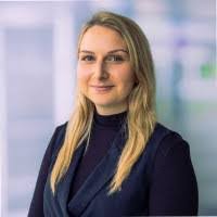 Ellie Blackwell's Instagram, Twitter & Facebook