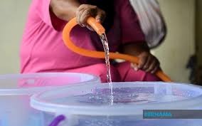 Traditionally, but not always, the following holds true: Bernama Water Supply Disruption In 27 Areas In Kuala Langat Sepang Until Tomorrow