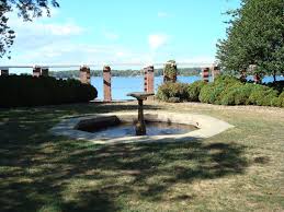 Garden Of Remembrance St Mary S College Of Maryland Favorite Places Places Saint Mary