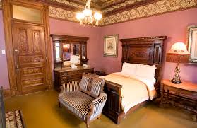 Interesting facts and places to visit, population, history, and description of the city, and where is amazing san francisco is built on 42 hills, so an ordinary ride on the local cable car turns into a roller coaster. Chateau Tivoli Bed Breakfast San Francisco Ca Resort Reviews Resortsandlodges Com