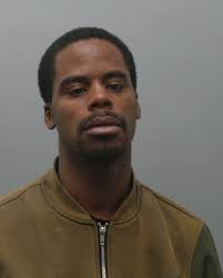 Serial robber strikes again in north St. Louis County, clearing original  suspect