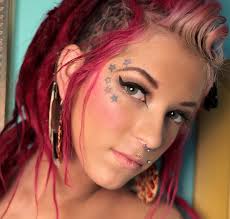 Looking for some cool tattoo design ideas? Stars Around The Eye Can T Pull This Off But Super Cute On Her Star Face Tattoo Facial Tattoos Face Tattoos