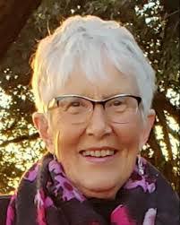 Charlotte Johnson's Instagram, Twitter & Facebook