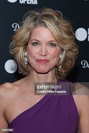 2 123 photos et images haute résolution de Start Paula