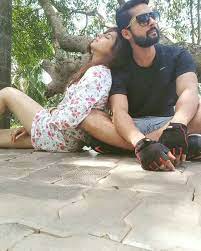 Pinterest Bhavi91 Pre Wedding Photoshoot Cute Couples Couple Shoot