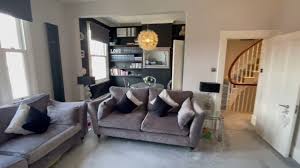 89% valuation accuracy, 73% recommend, 89% fee satisfaction. Belmont Road Wallington Youtube