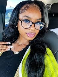 Jeanette Hamm's Instagram, Twitter & Facebook