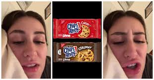 Boy Cookies" Versus "Girl Cookies" Debate Takes TikTok by Storm Link to  full story: bit.ly/3FGkRGp