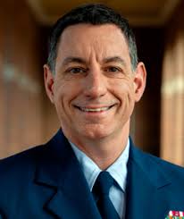 Mike Plumley's Instagram, Twitter & Facebook