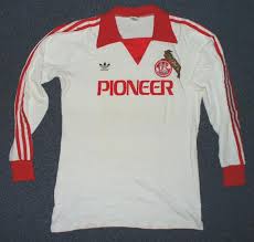 Veröffentlicht am 11.08.2020 | lesedauer: 1 Fc Koln Home Football Shirt 1979 1982