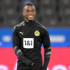 Youssoufa moukoko unreal talent skills amp goals. So Bereitet Sich Werder Bremen Auf Bvb Star Youssoufa Moukoko Vor News