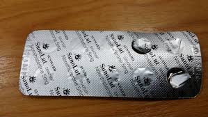 Untuk mengobati masalah haid atau menstruasi yang tidak lancar bisa dilakukan dengan ramuan obat alami berbahan dasar kunyit. Sunolut Comeilote