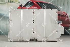 Its first mainstream electric car. V6 Hybrid Cover Plate For Battery Upper New Cayenne 958 901 10 Hybrid 7pp915465a Teile Com