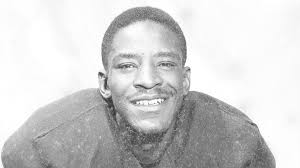 Video Before Patrick Mahomes there was Willie Thrower, the NFL's 1st Black  quarterback