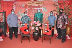 Malaysia ialah sebuah negara yang dihuni oleh pelbagai kaum. Program Penyampaian Kuih Bulan Sempena Perayaan Kuih Bulan 2020 Berita Parti Islam Se Malaysia Pas