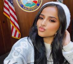 Becky g was born on the 2nd of march, 1997 (millennials generation). Becky G Vergleichen Sie Die Korpergrosse Das Korpergewicht Die Korpermasse Mit Anderen Beruhmtheiten Stellameus