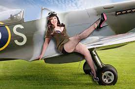 5 Themes To Try On Your Next Pin Up Shoot Je M Adore Fine Art Portraits