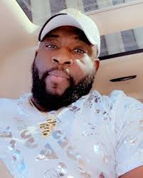 David Agbonifo's Instagram, Twitter & Facebook