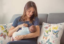 If you are wondering if you can colour your hair while breastfeeding, here is what. Can You Dye Or Colour Your Hair While Breastfeeding